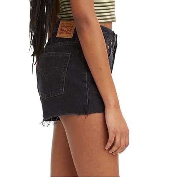 Levi’s 501 Denim Shorts - 32 - Picture 2 of 8